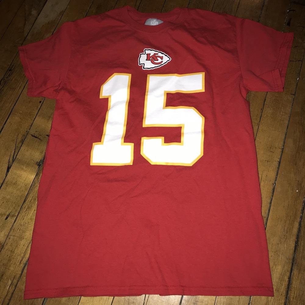 Kansas City Chiefs #15 Patrick Mahomes Adult Small Red T-Shirt‎ By NFL